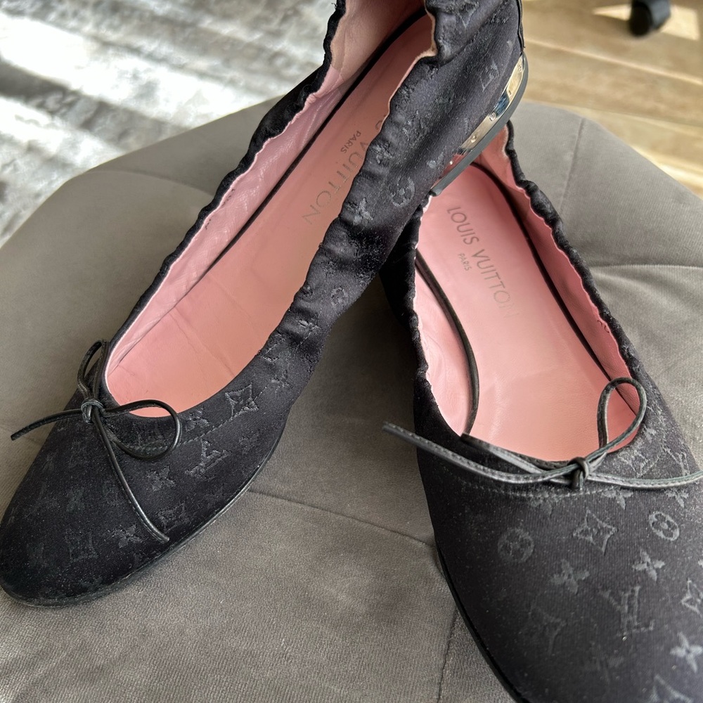 Louis Vuitton Ballet Flats